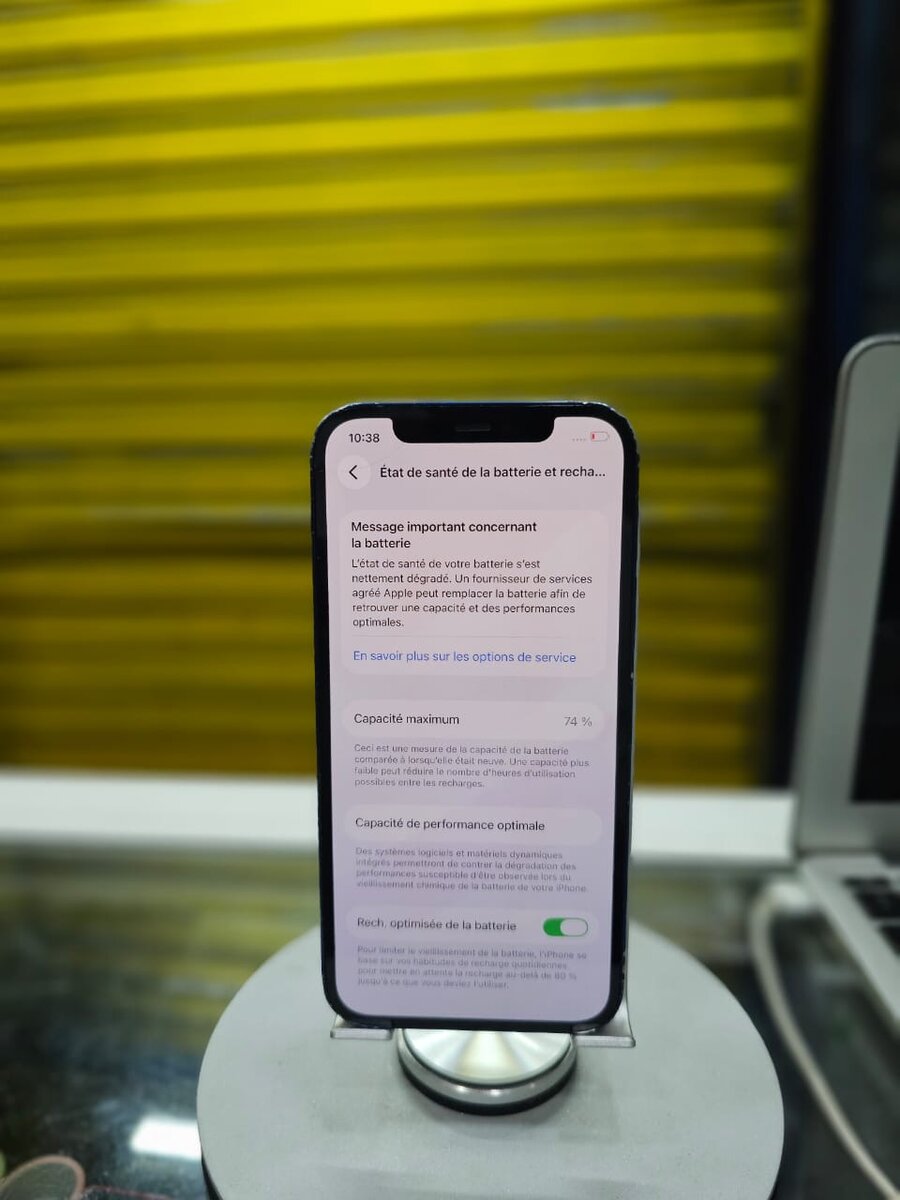 Iphone 12 64 giga fissuré