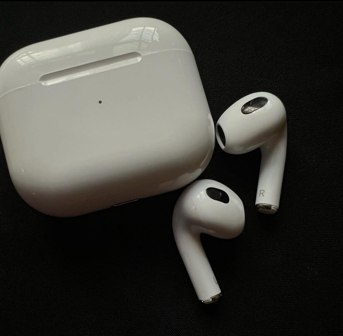 Apple AirPods 3rd Generation with MagSafe charging