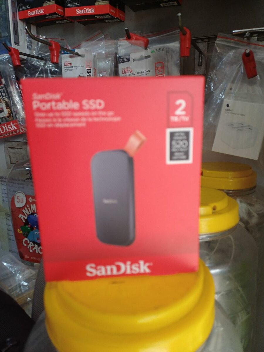 SANDISK 2TB SSD PORTABLE EXTERNAL HARD DRIVES