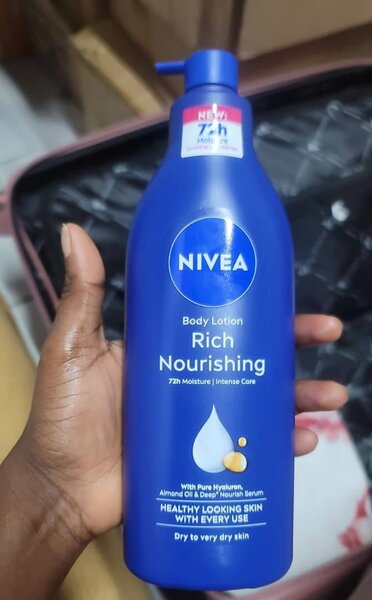 NIVEA Lotion Hydratante 72h