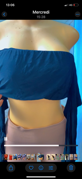 Top bandeau bleu élégant