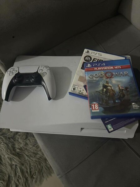 Console ps5 fat/ 2 cd offerts