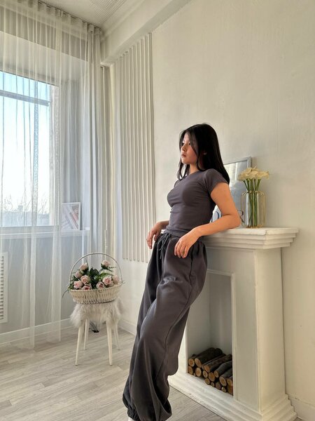 Скимс футболки и султанка штаны