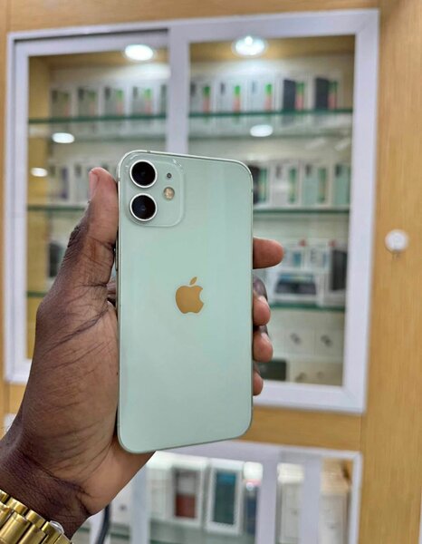 iPhone 12  Vert - Écran 6.1"