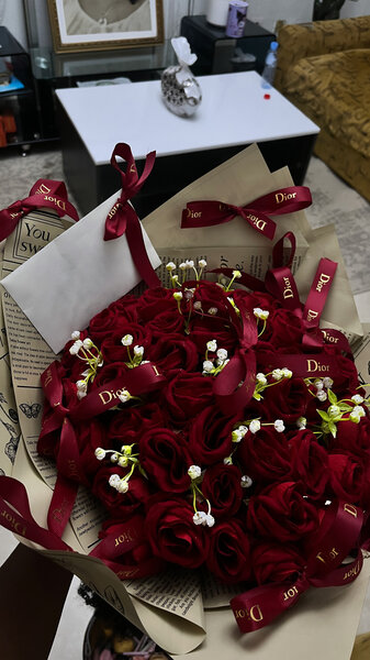 Bouquet de roses rouges élégantes