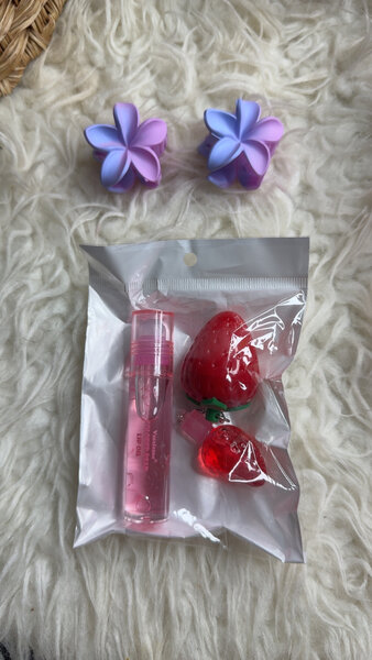 Gloss en forme de fraise