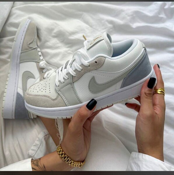 Baskets blanches élégantes