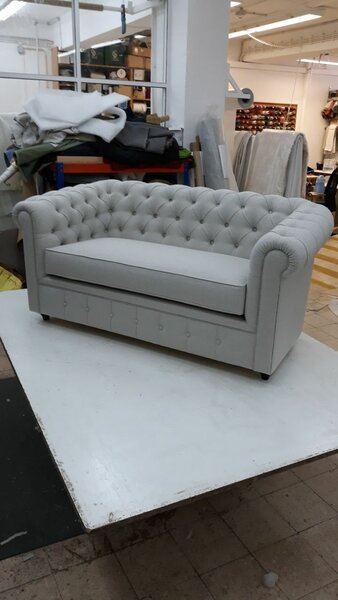 Canapé Chesterfield gris