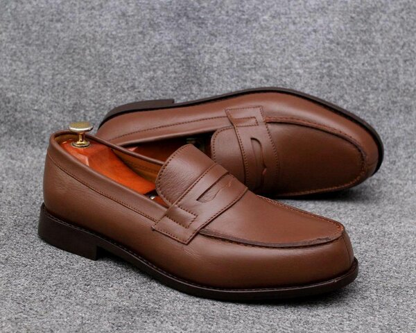 Mocassins en cuir marron homme