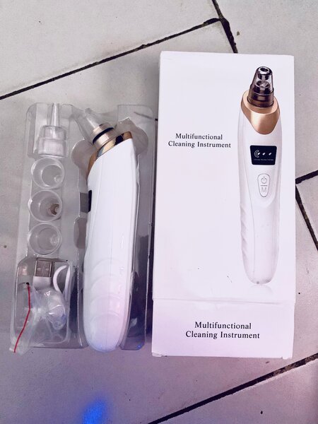 Aspirateur de Points Noirs Rechargeable