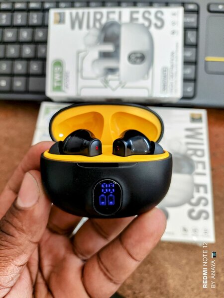 Bluetooth Airpods Very Loud Bass 5 Hours Battery