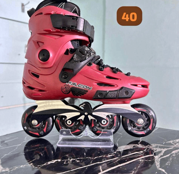 Patins à roulettes rouges