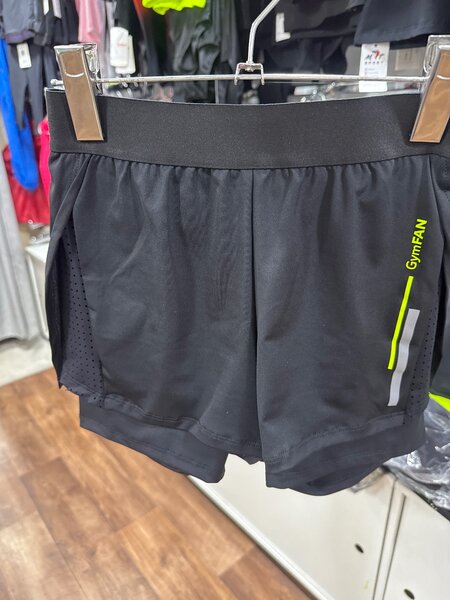 Двойные шорты для спорта