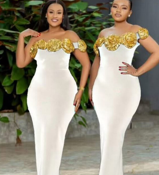 Robe élégante blanche et or