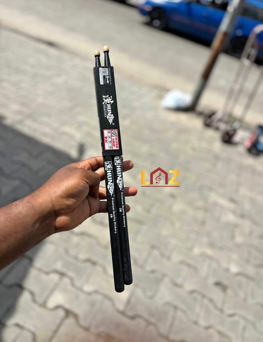 Baguettes de tambour noir