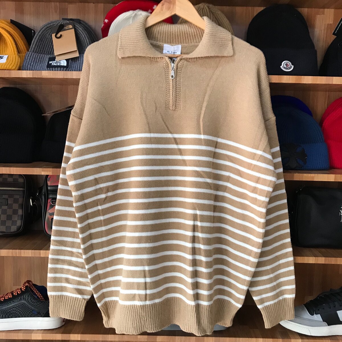 Quality sweaters with zip