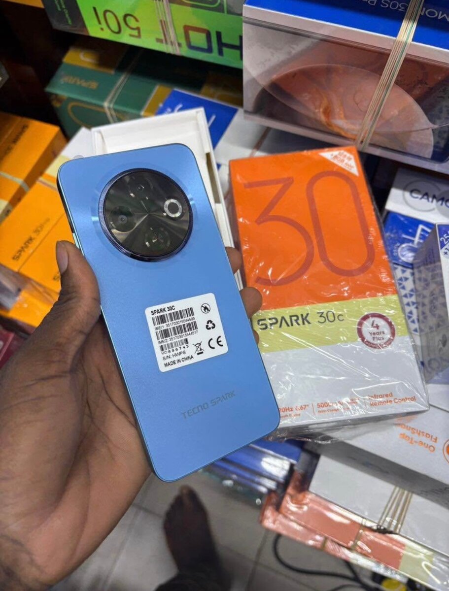 Smartphone Tecno Spark 30c 120Hz