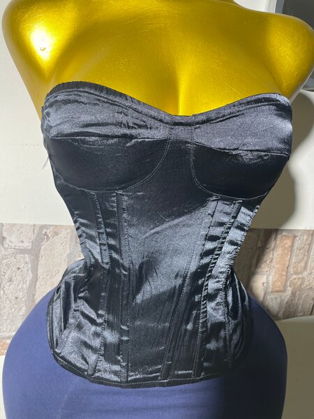 Corset bustier noir élégant
