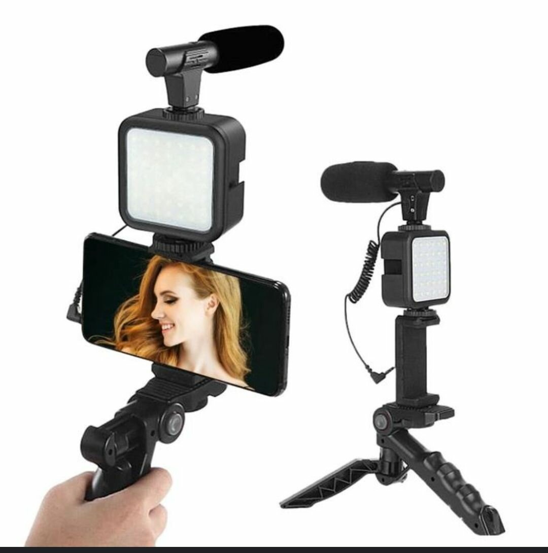 Grundig Trépied Téléphone avec Lampe