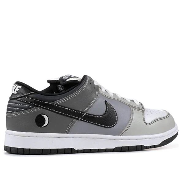Nike Dunk Low Eclipse lunar