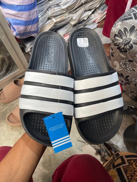 Claquettes Adidas confort