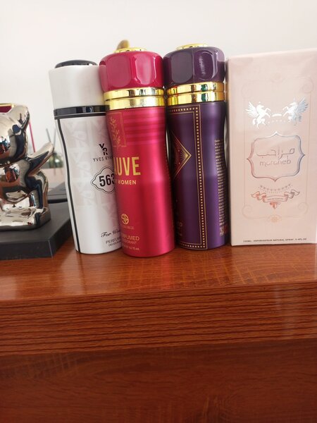 Both men's perfume and women