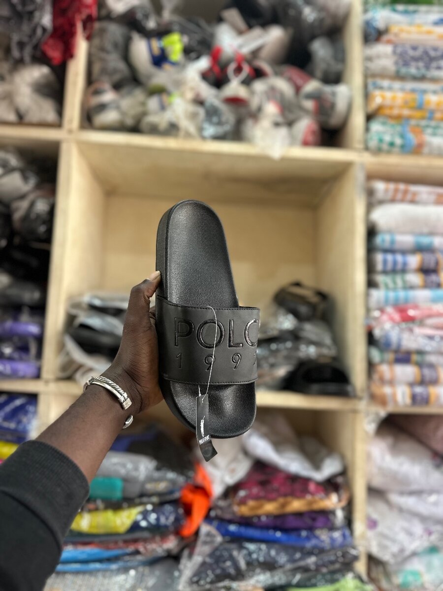 Claquettes Polo élégantes