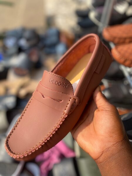 Mocassins en cuir marron