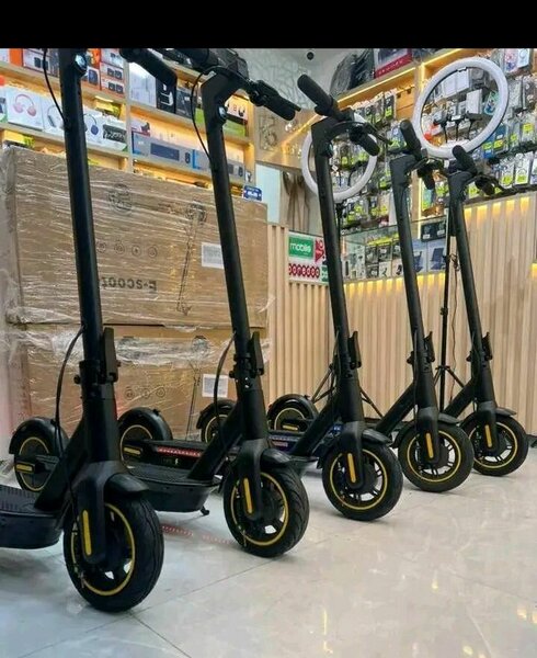 Trottinette électrique pliable