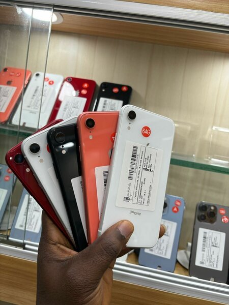 iPhone XR 64g