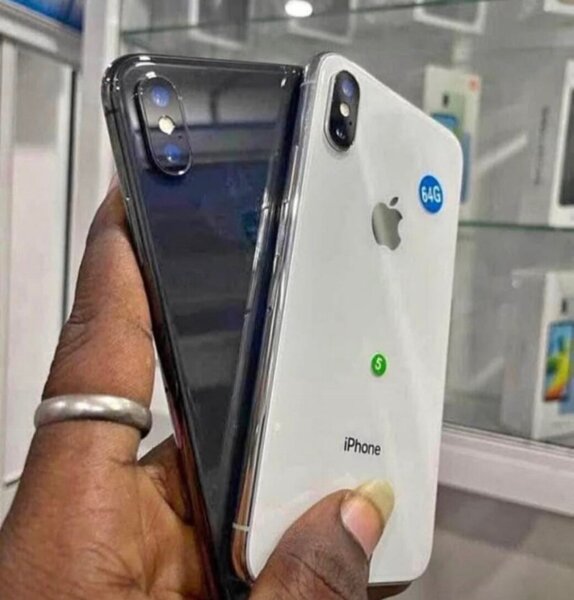 iPhone X 64 Go - Reconditionné