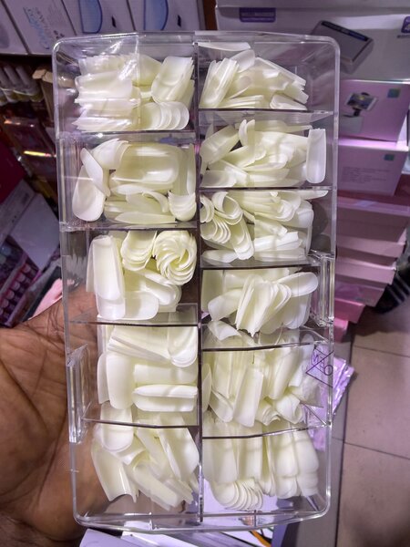 Capsules à ongles en acrylique