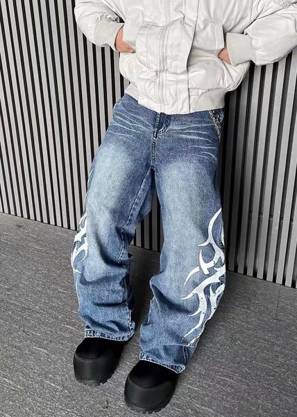 Jean baggy à motifs tribaux