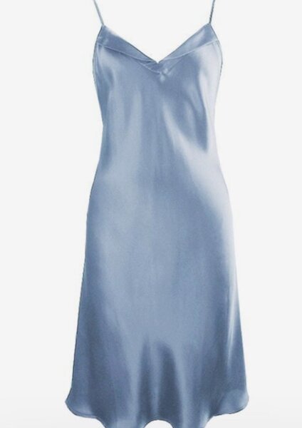 Robe nuisette satinée bleue