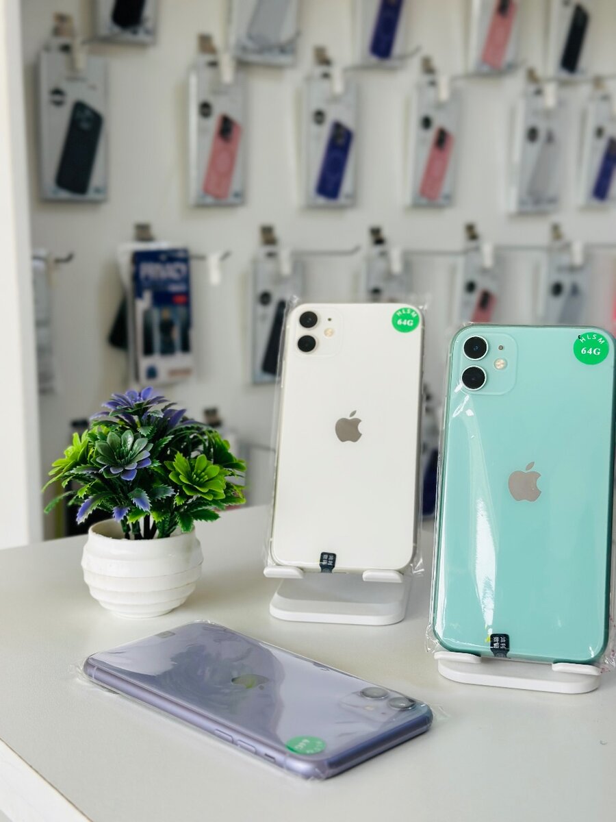 Mint Pre owned iPhone 11