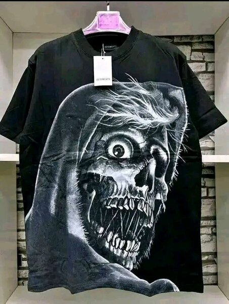 T-shirt imprimé tendance