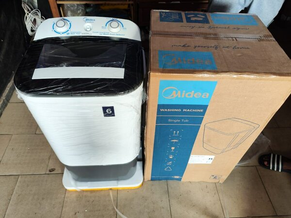 MACHINE À LINGE MIDEA 06KG