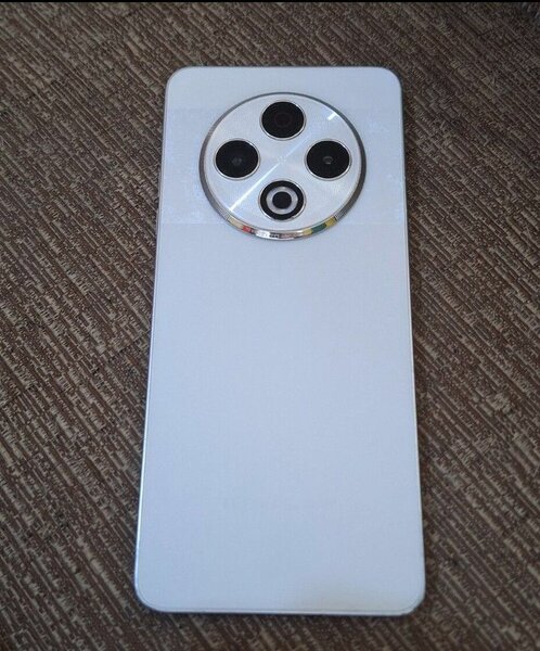 Smartphone moderne 4 caméras