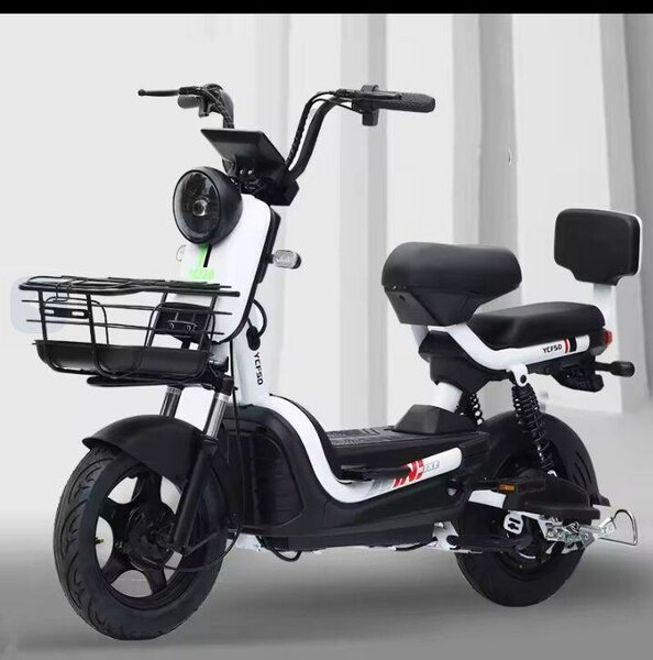 Scooter électrique VECO - Noir et Blanc