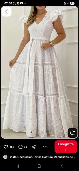 Robe en dentelle blanche élégante