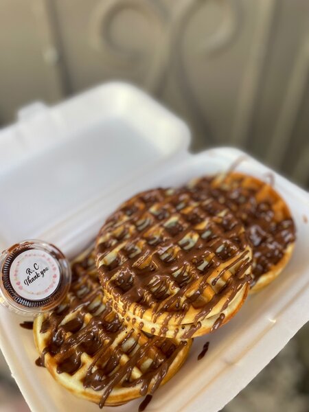 Pancakes et gaufre au chocolat