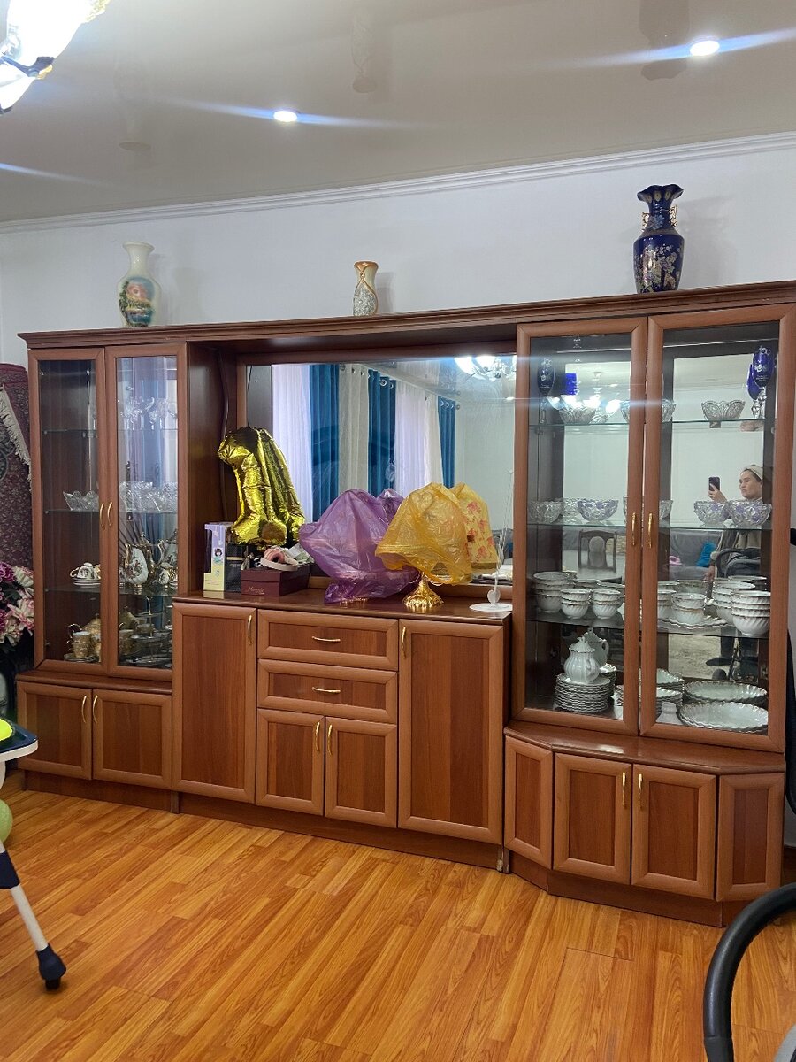 Срочно продаю стенку состояние идеально за 12500тыс