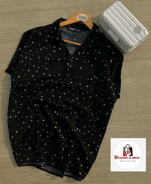 Chemise noire imprimée homme