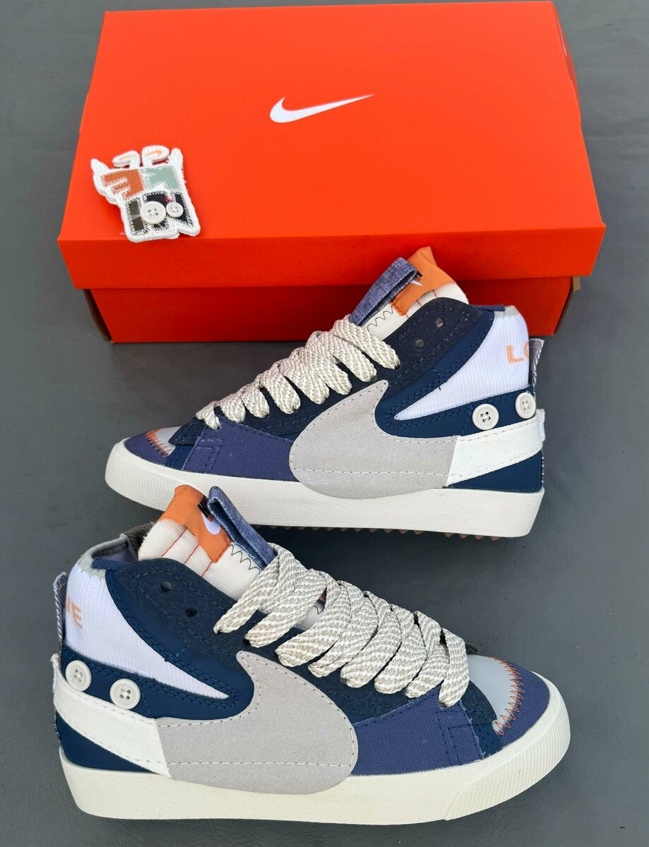 Nike Dunk High Vintage sneakers