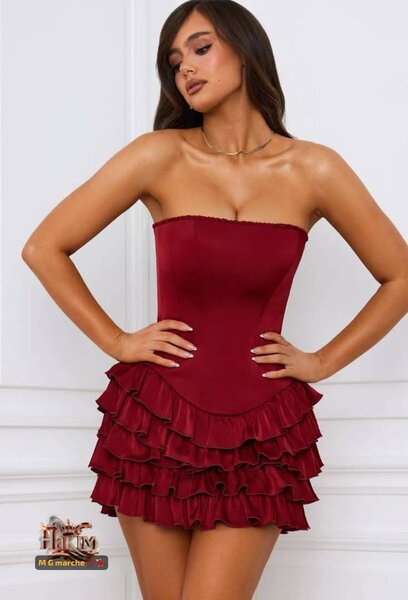 Robe bustier rouge élégante