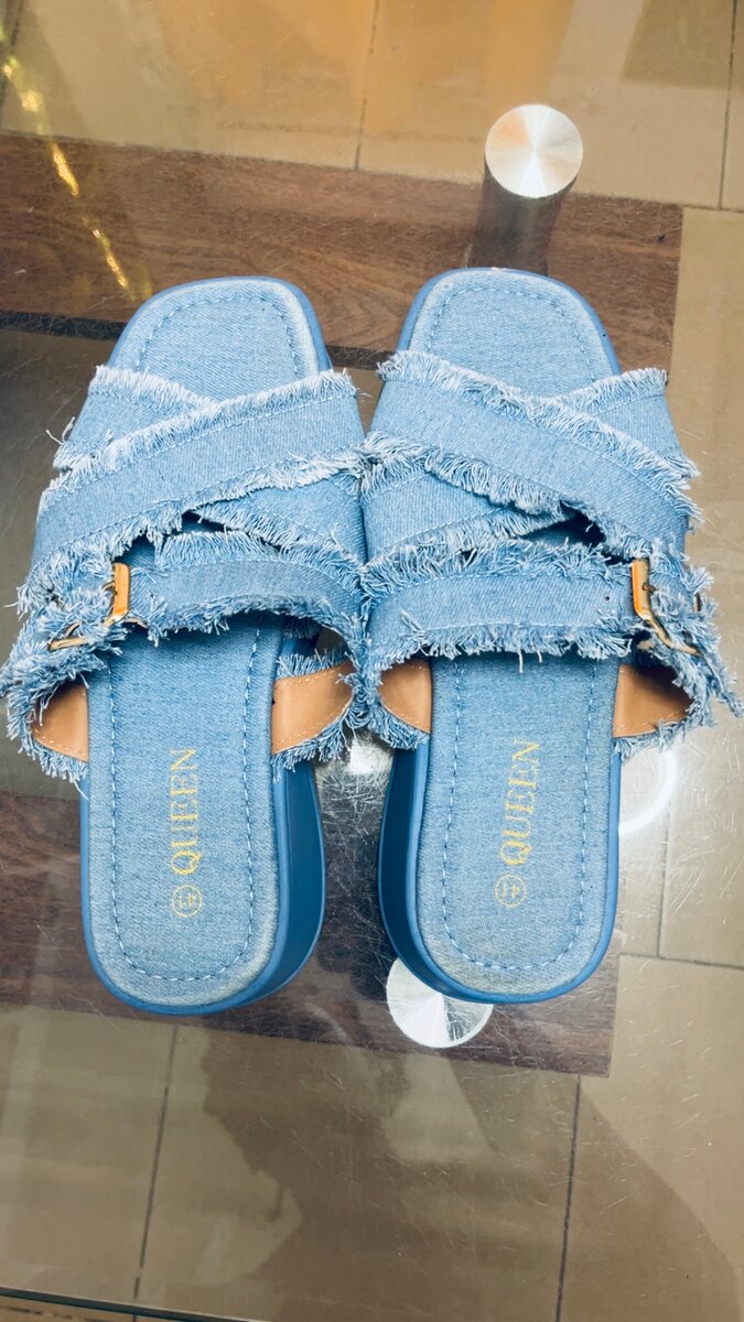 Sandales en denim tendance