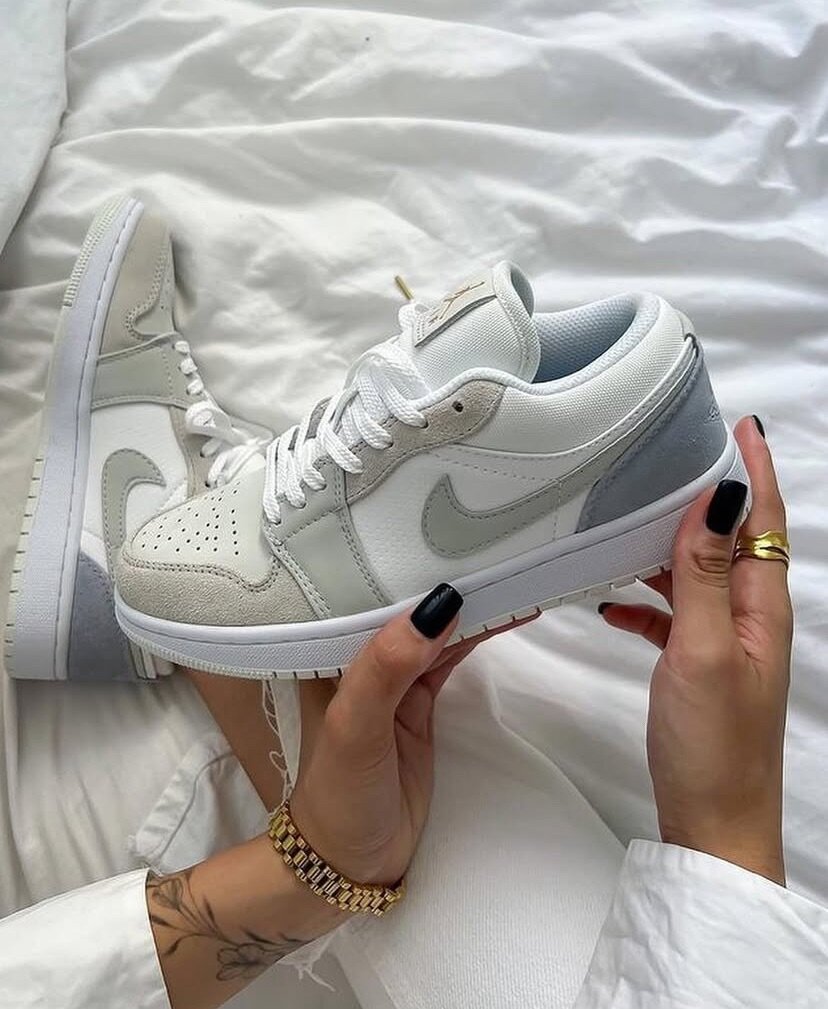 AIR JORDAN 1 LOW PARIS  GREY