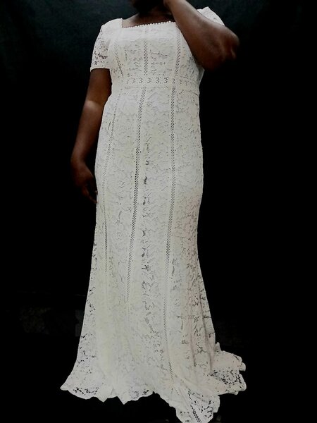 Robe longue en dentelle élégante