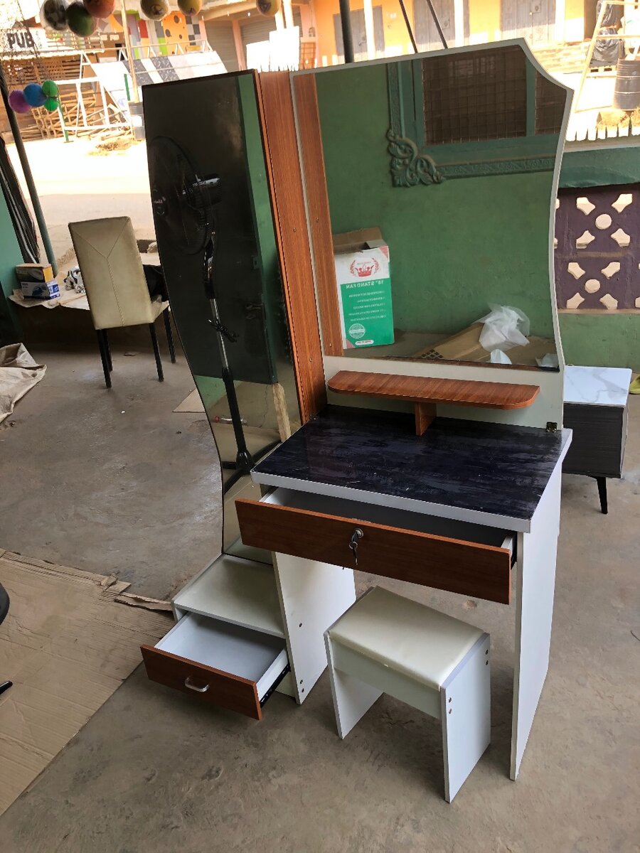 Double dressing mirror