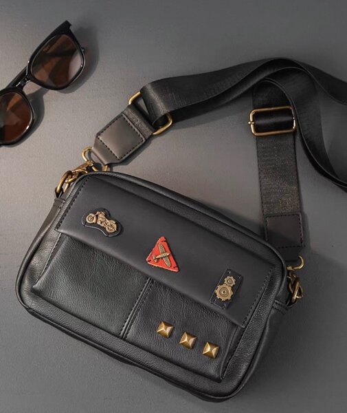 Sac bandoulière noir stylé